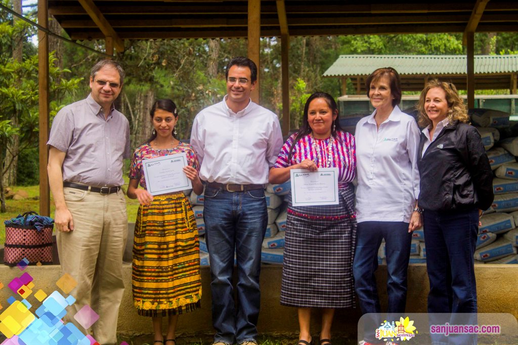 Diplomado de Formación Ciudadana Yolanda de Amenabar, Victor Ayala Cementos Progreso