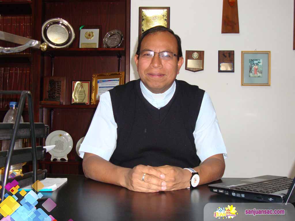 Padre Juan Manuel Larios