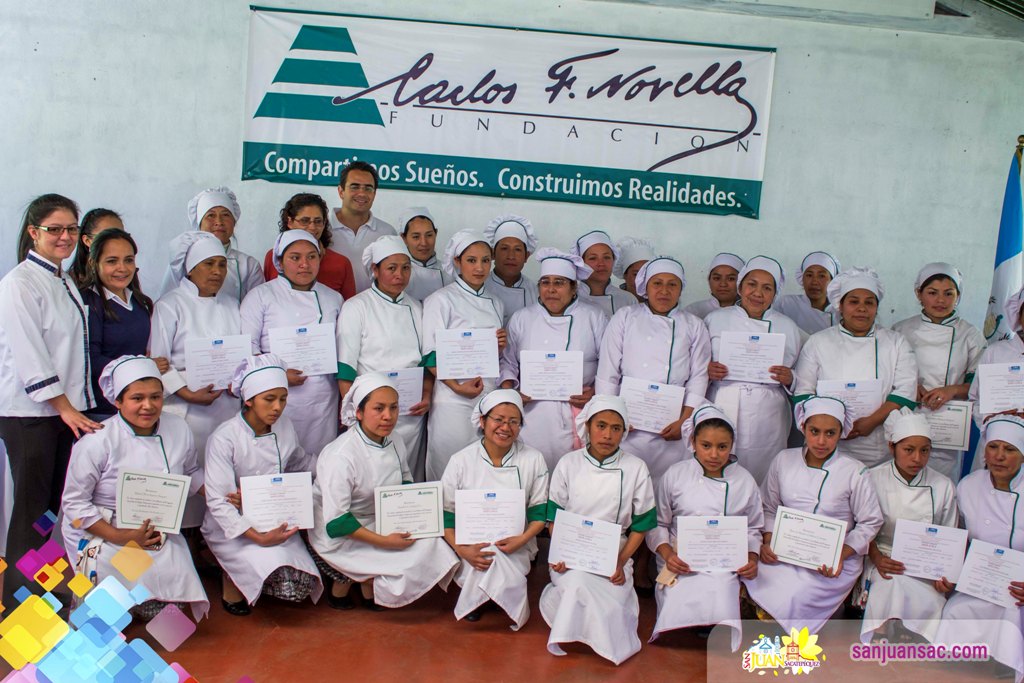 Graduación de 81 Mujeres del Programa Desarrollo de la Mujer Sanjuanera, Cementos Progreso, Fundación F Novella 2