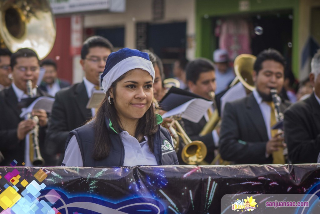 2. Desfile Navideño Ecosaba 2015