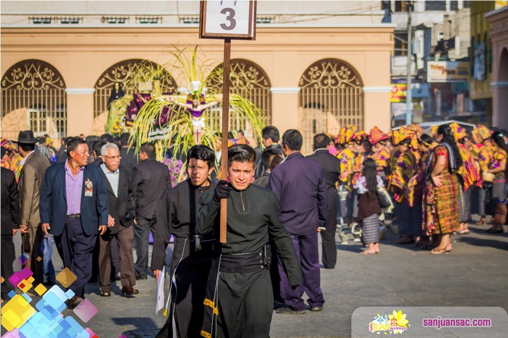 15. Via Crucis, Costumbres y Tradiciones de San Juan Sacatepequez, Semana Santa en Guatemala