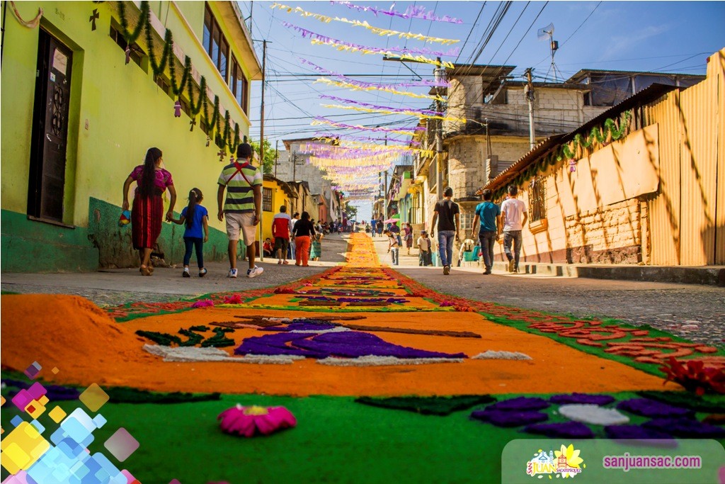 9. Via Crucis, Costumbres y Tradiciones de San Juan Sacatepequez, Semana Santa en Guatemala