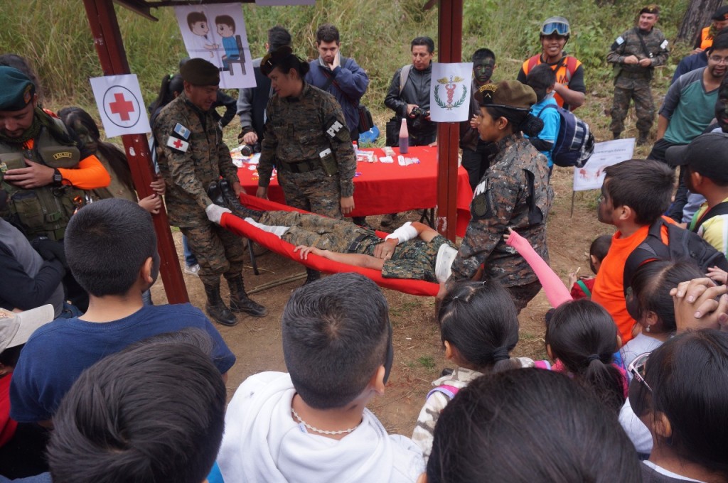 Campamento Vacacional de Segunda Brigada de Policía Militar, primeros auxilios2